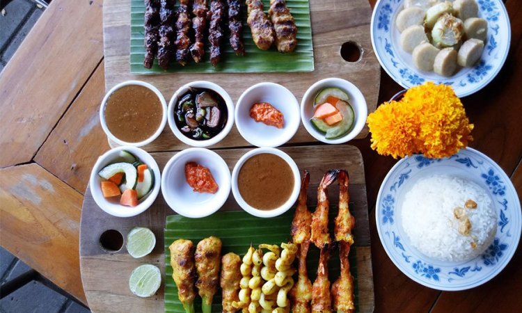 15 Tempat Kuliner Malam di Bali yang Paling Hits