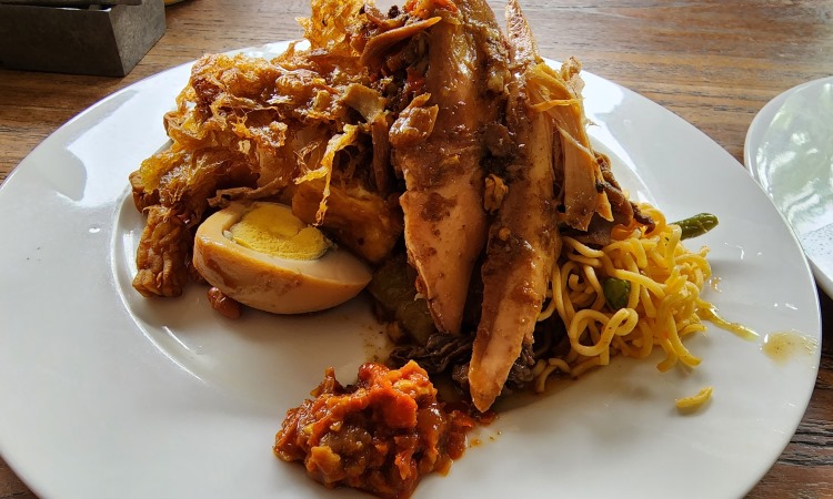Ayam Betutu Pak Sanur