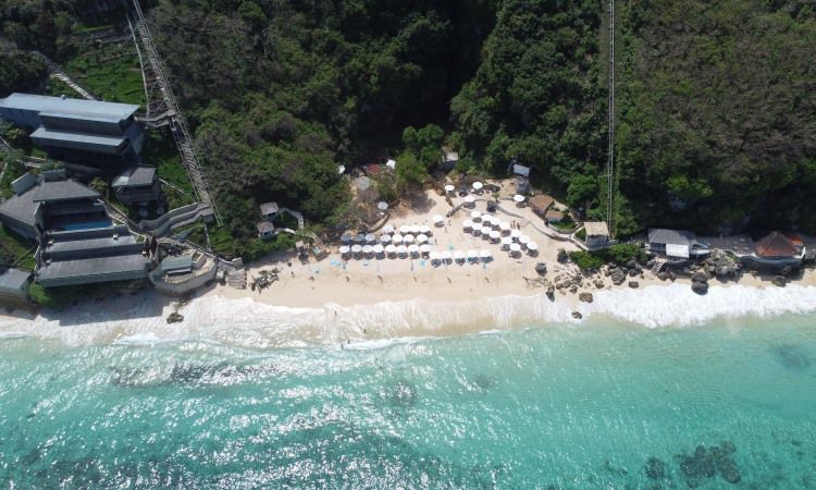 Alamat Pantai Karma Kandara