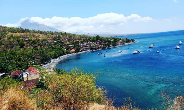 Lokasi & Harga Tiket Pantai Amed