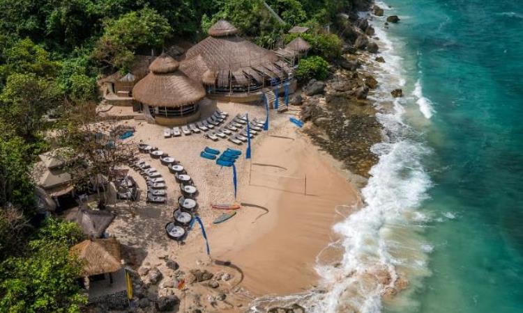 Pantai Karma Kandara, Surga Tersembunyi Nan Eksotis di Pulau Bali