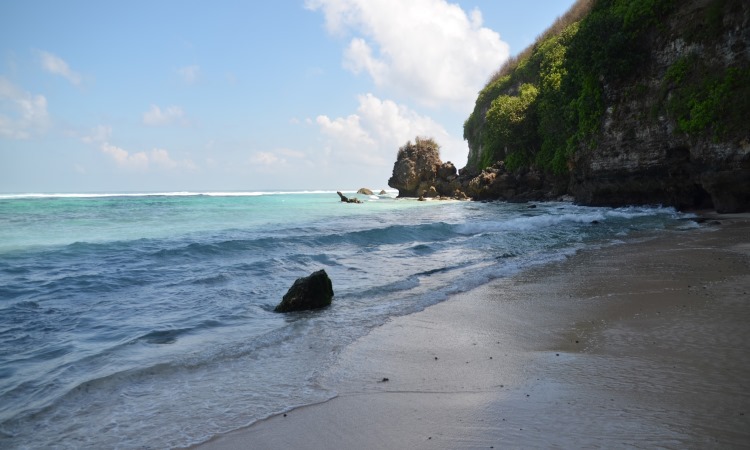 Tiket Pantai Karma Kandara