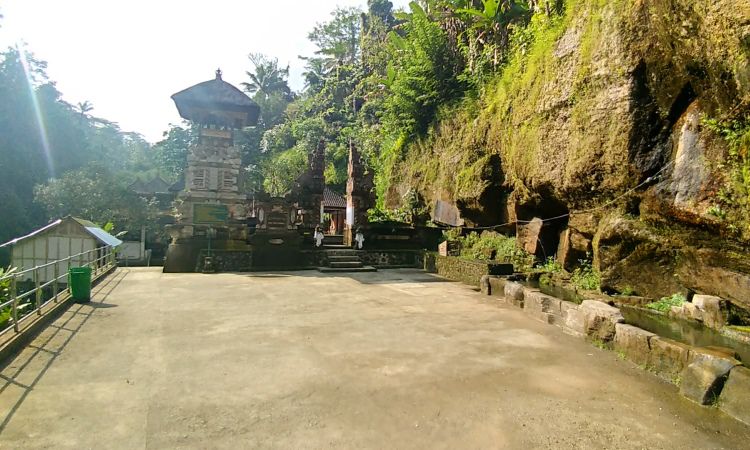 Alamat Pura Tirta Sudamala