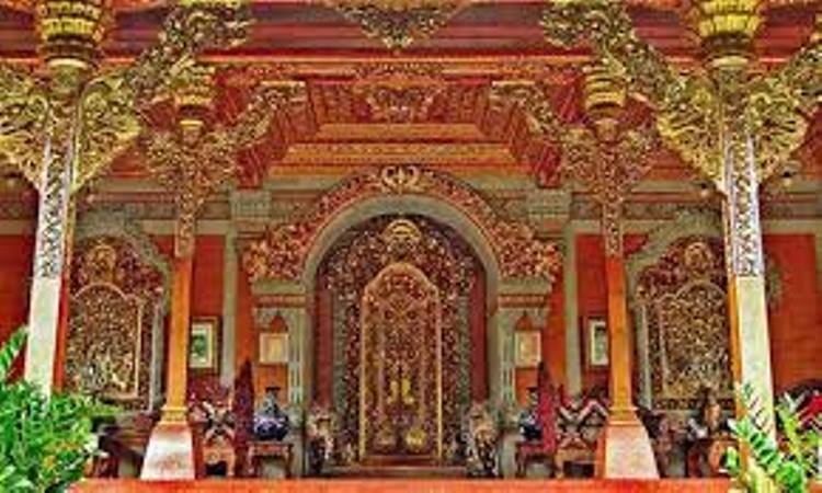 Istana Puri Saren Agung Ubud, Megahnya Kerajaan Ubud di Masa Lampau