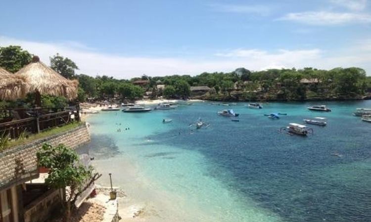 Daya Tarik Pantai Mushroom Bay