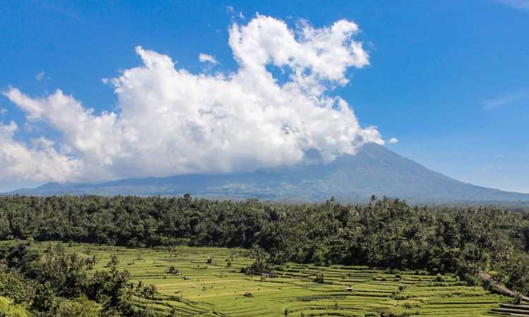 Fasilitas di Gunung Agung Bali
