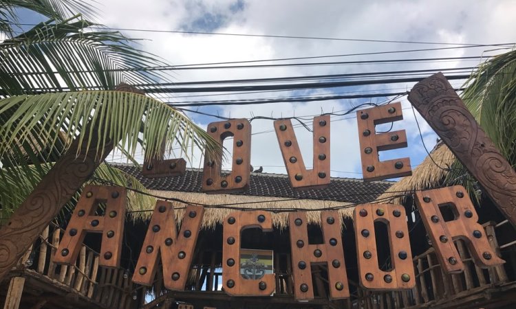 Love Anchor Canggu, Tempat Belanja Hits & Kekinian di Badung Bali