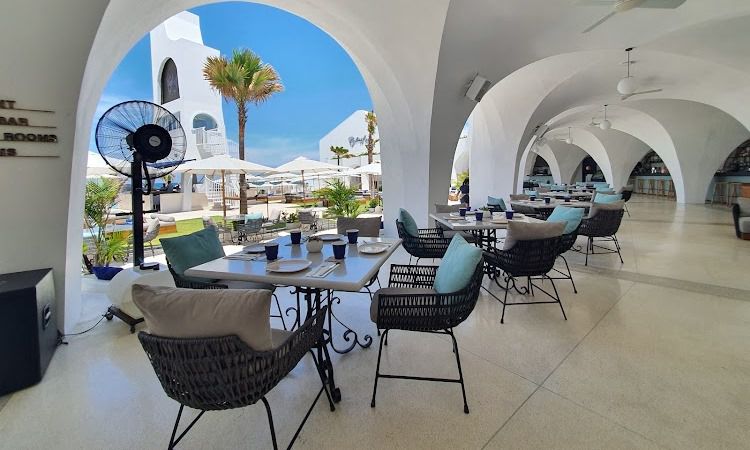 Fasilitas Cafe Del Mar Bali