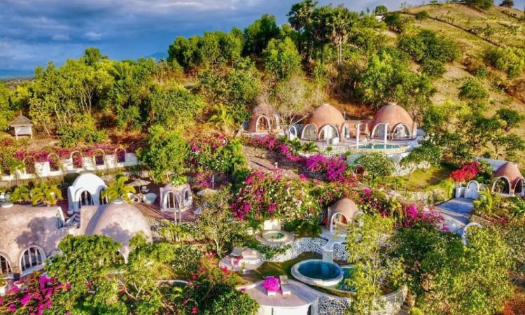 Mentigi Bay Dome Villas