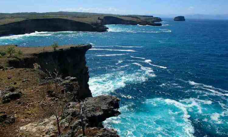 Pantai Penyisok, Surga Bahari Tersembunyi di Lombok Timur