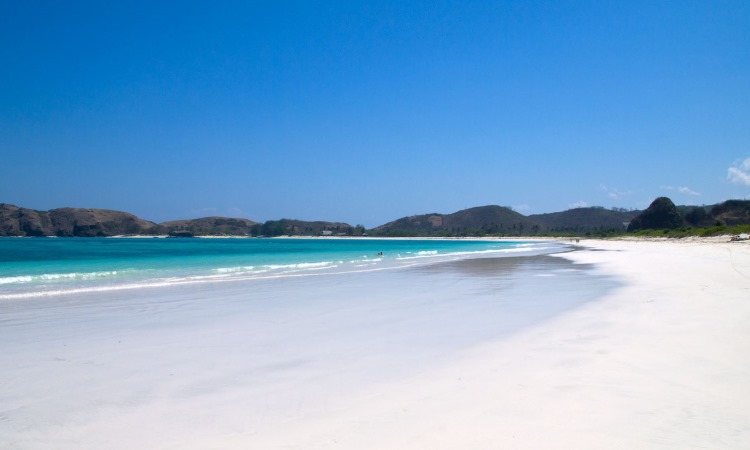 Pantai Tanjung Aan Lombok
