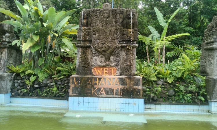 Alamat Wisata Eka Tirta