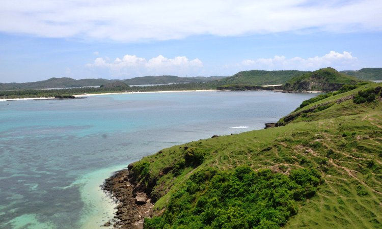 Daya Tarik Wisata Pantai Selong Belanak