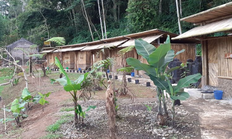 Fasilitas Wisata Eka Tirta