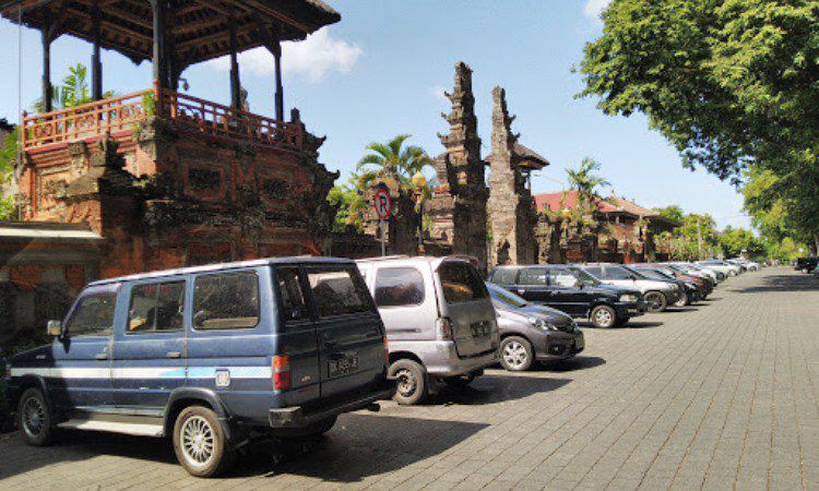 Fasilitas Pura Agung Jagatnatha