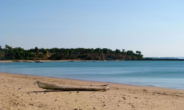 Pantai Lasiana, Destinasi Wisata Bahari yang Kaya Pesona di Kupang