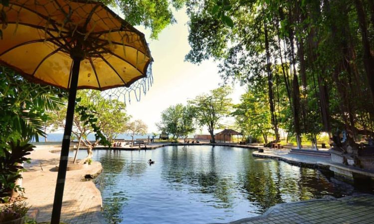 Daya Tarik Wisata Kolam Alami Air Sanih