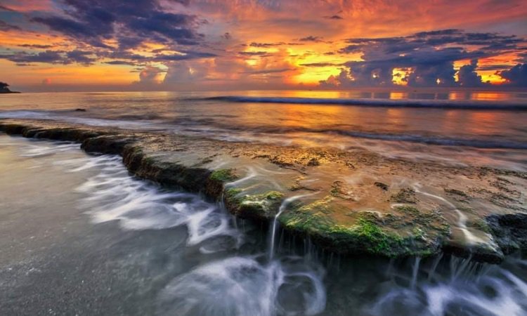 Harga Tiket Masuk Wisata Pantai Kerandangan