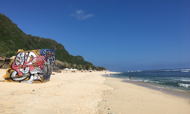 Pantai Nunggalan, Pantai Cantik dengan View Alamnya yang Eksotis di Badung Bali