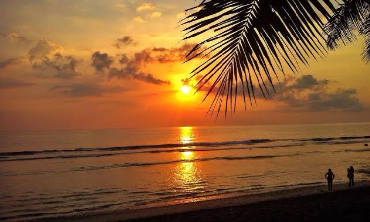 Ragam Aktivitas Menarik Pantai Kerandangan