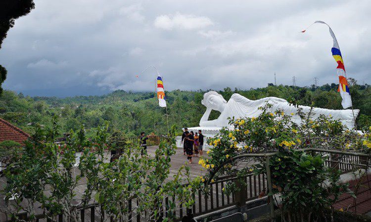 Ragam Aktivitas Menarik Vihara Dharma Giri