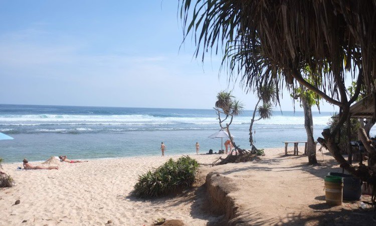 Ragam Aktivitas Menarik di Pantai Nunggalan
