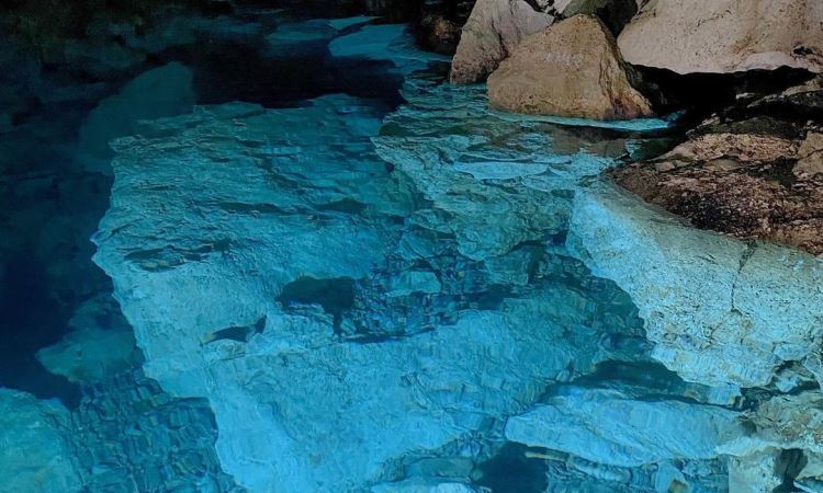 Fasilitas Gua Kristal