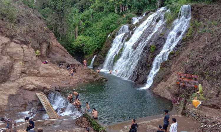 Ragam Aktivitas Menarik Air Terjun Tirta Buana