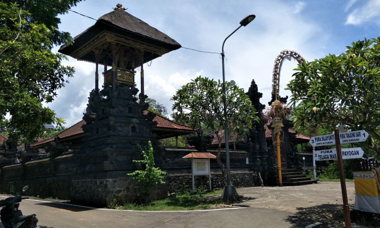 Alamat Pura Silayukti
