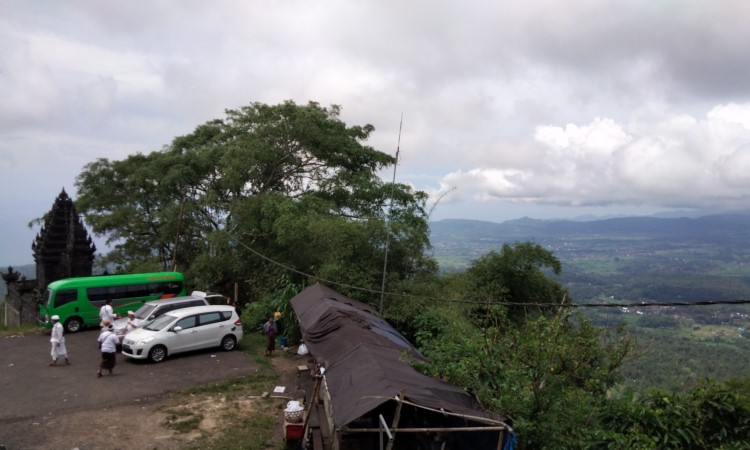 Fasilitas Penunjang di Pura Lempuyang Madya