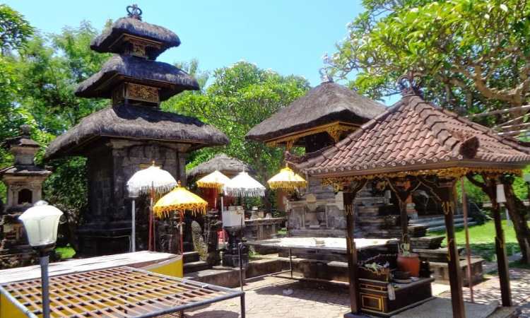 Pura Silayukti, Pura dengan Desain Bangunan yang Unik di Karangasem