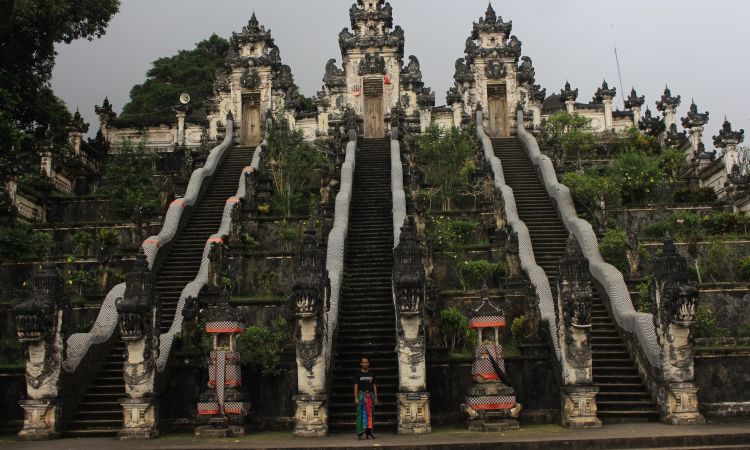 Ragam Aktivitas Menarik Pura Lempuyang Madya