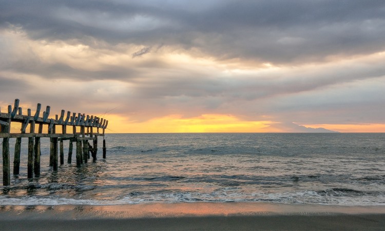 Daya Tarik Wisata Pantai Kuranji