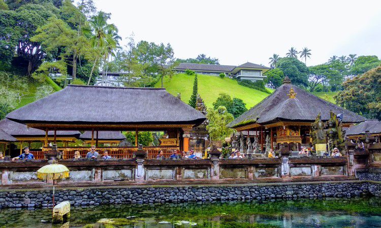 Ragam Aktivitas Menarik Istana Tampaksiring