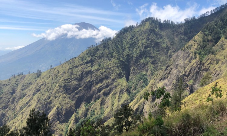 Alamat Bukit Trunyan