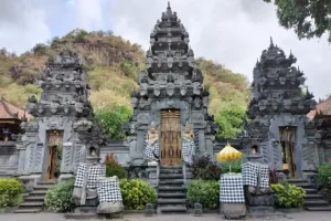 Daya Tarik Wisata Pura Kerta Kawat