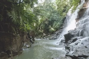 Alamat Air Terjun Kanto Lampo