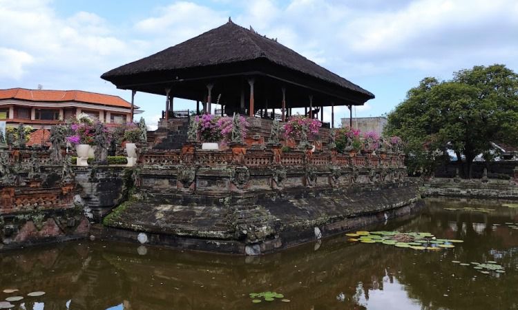 Fasilitas di Istana Klungkung