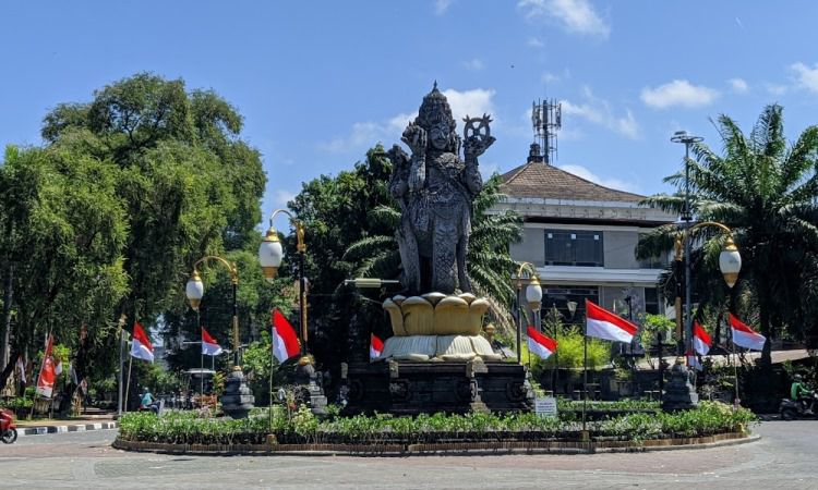 Patung Catur Muka Denpasar
