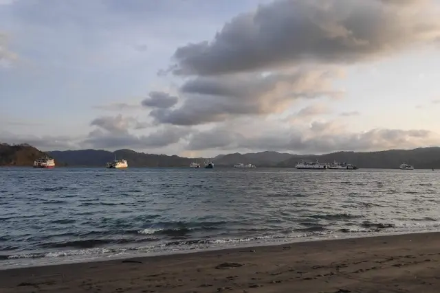 Aktivitas Menarik di Pantai Cemare Lembar