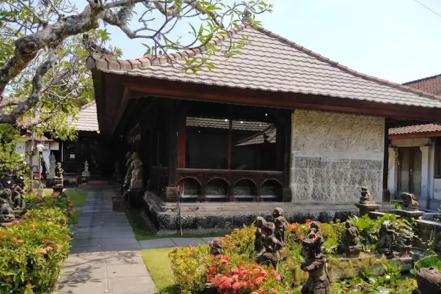 Alamat Museum Le Mayeur