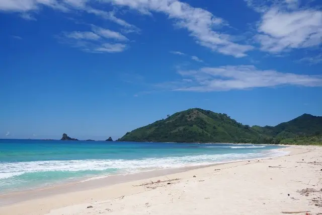 Pantai Mekaki Lombok Barat