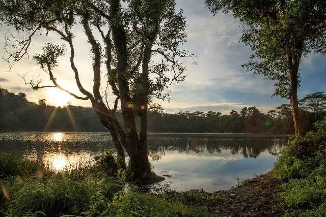 Alamat Danau Ranamese
