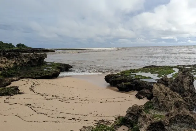 Fasilitas Pantai Pero