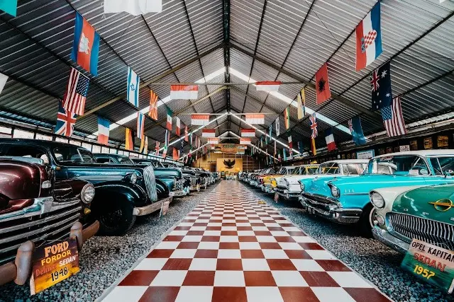 Kebon Vintage Cars Bali