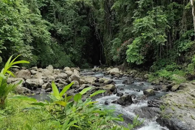 Alamat Blue Lagoon Sambangan