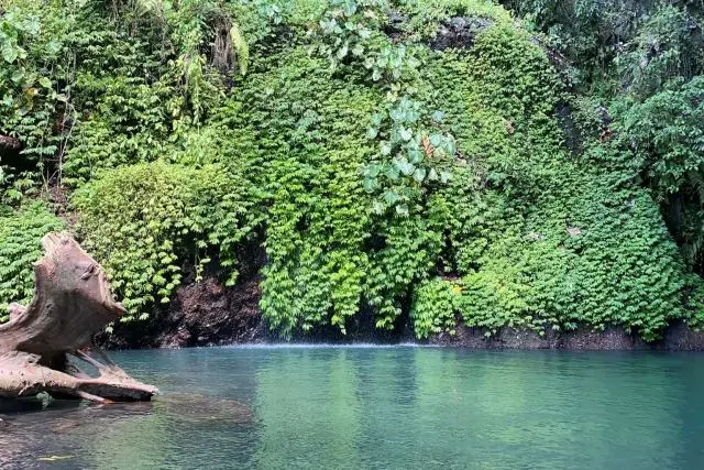 Fasilitas Blue Lagoon Sambangan