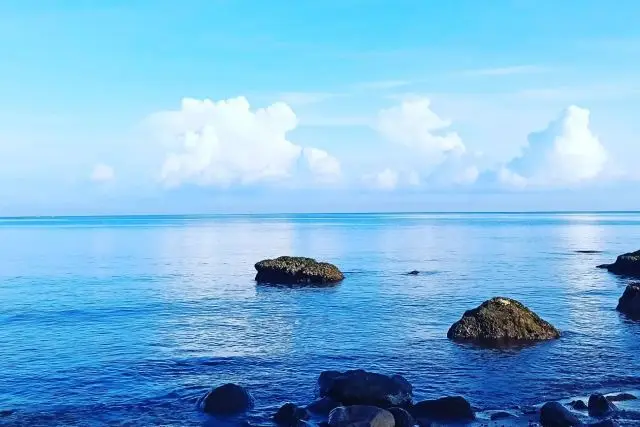 Fasilitas Pantai Camplung