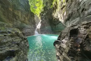 Daya Tarik Wisata Air Terjun Waimarang