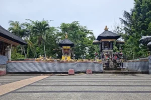 Daya Tarik Pura Dalem Ped